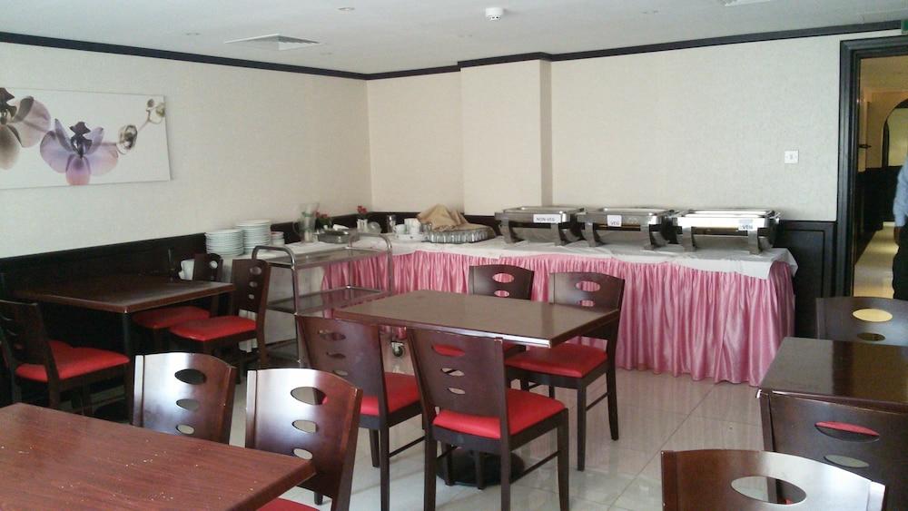 Rush Inn Hotel Dubai Bagian luar foto