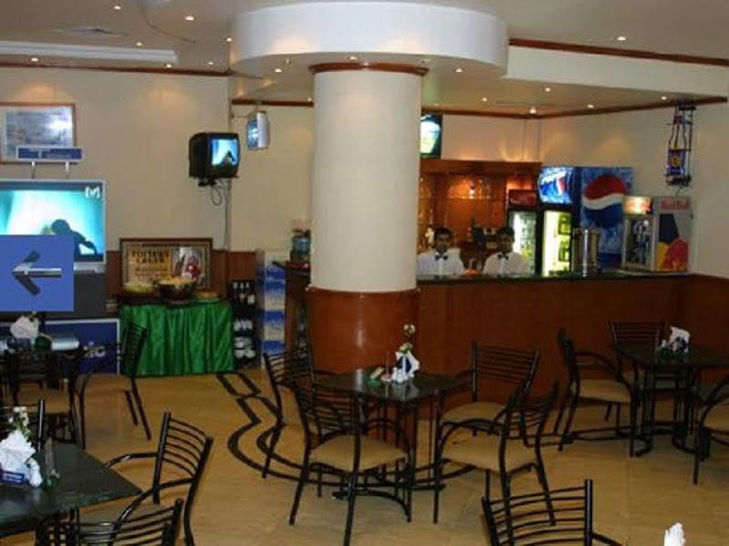 Rush Inn Hotel Dubai Bagian luar foto