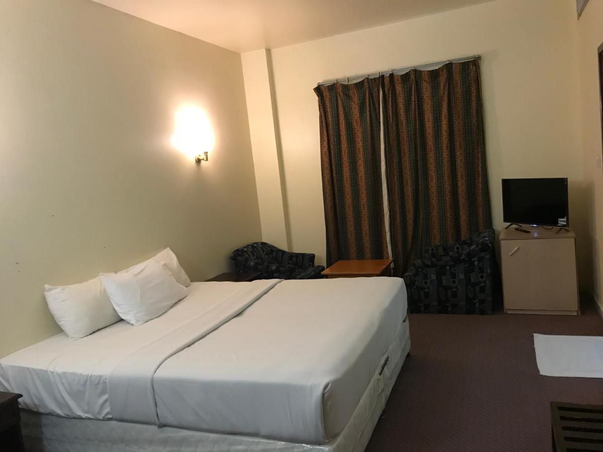 Rush Inn Hotel Dubai Bagian luar foto